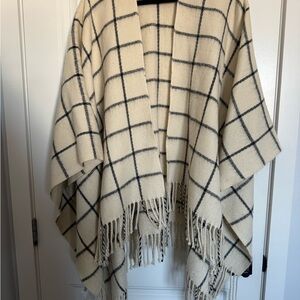Vero Moda Cream and Black Shawl